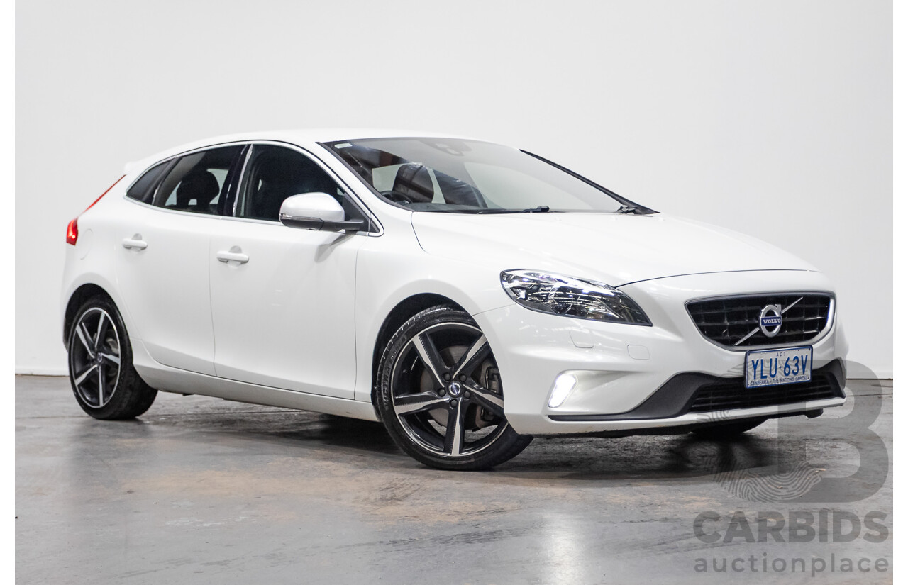 5/2015 Volvo V40 T5 R-Design M MY15 5d Hatchback White Turbo 2.0L