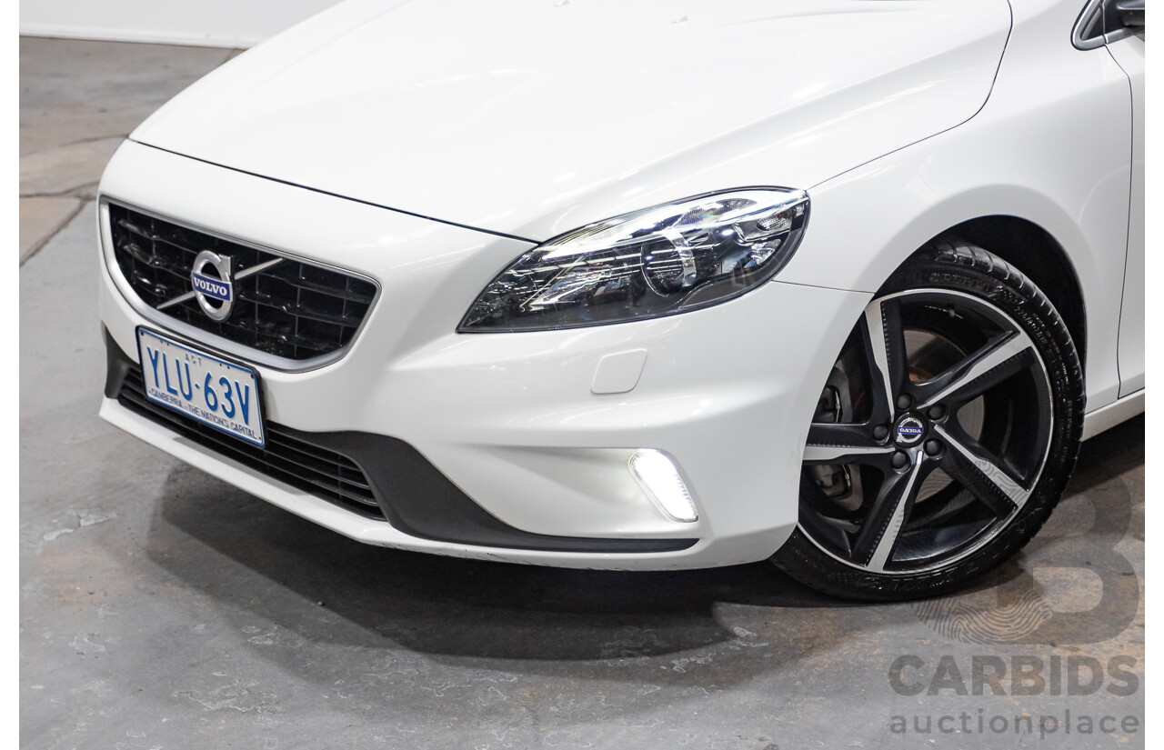 5/2015 Volvo V40 T5 R-Design M MY15 5d Hatchback White Turbo 2.0L