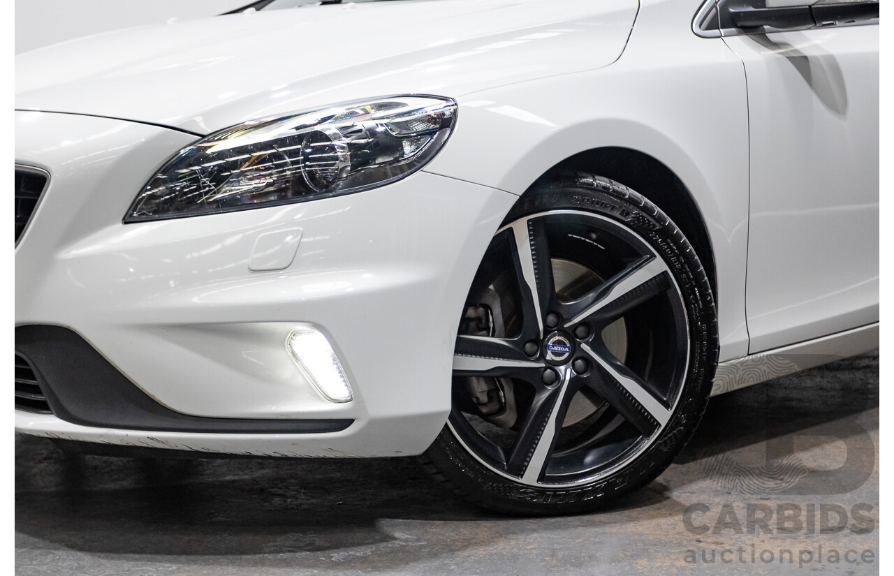 5/2015 Volvo V40 T5 R-Design M MY15 5d Hatchback White Turbo 2.0L