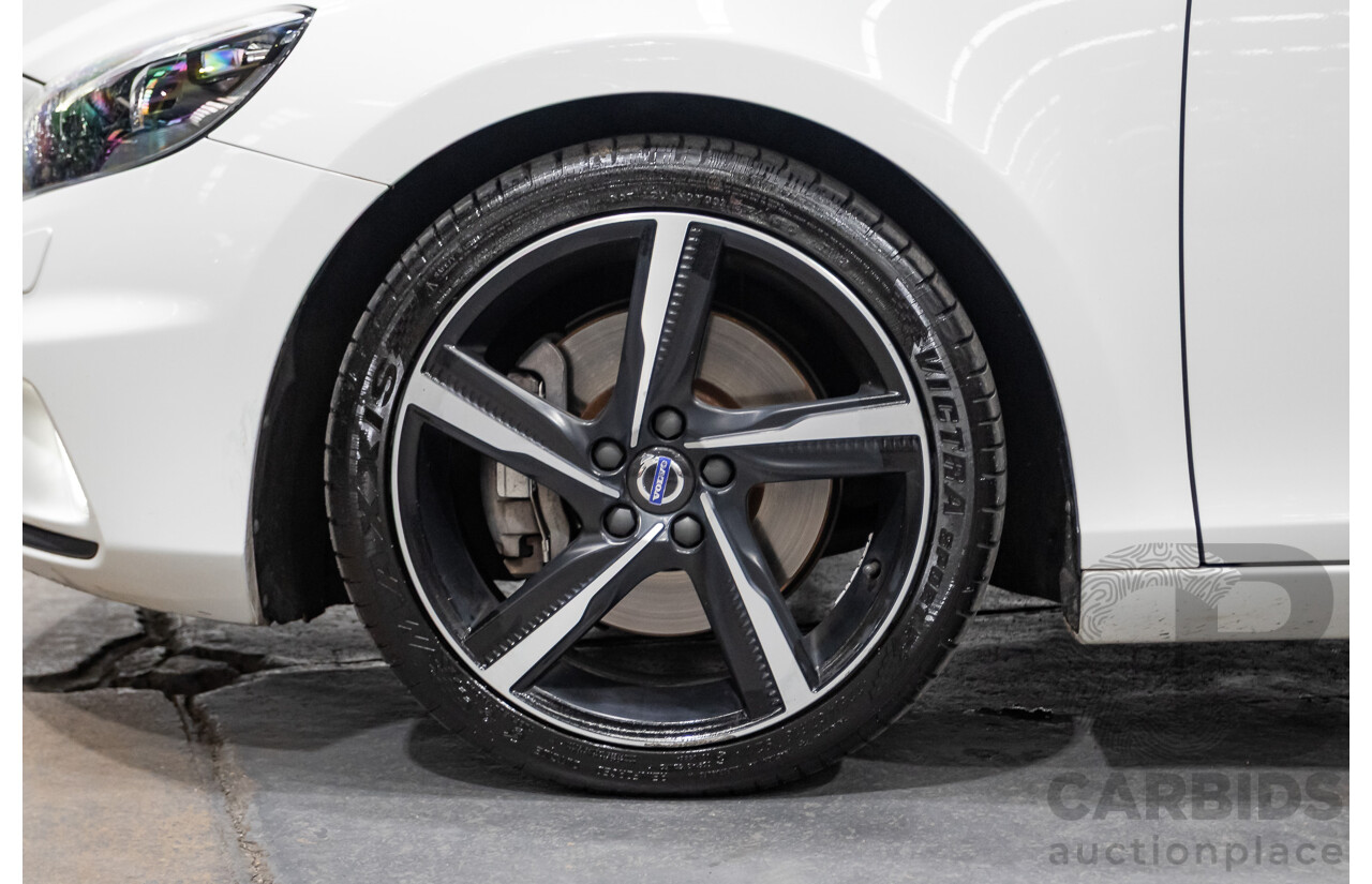 5/2015 Volvo V40 T5 R-Design M MY15 5d Hatchback White Turbo 2.0L