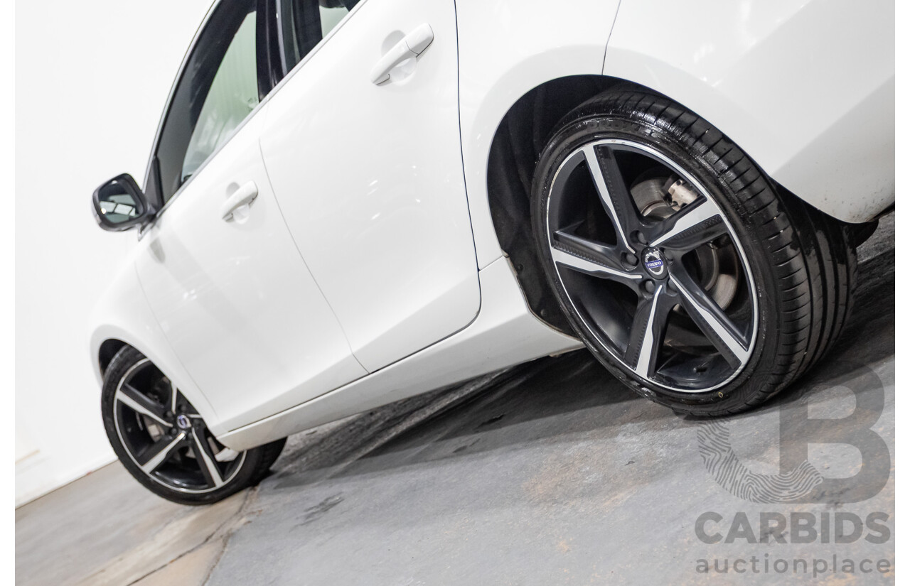 5/2015 Volvo V40 T5 R-Design M MY15 5d Hatchback White Turbo 2.0L