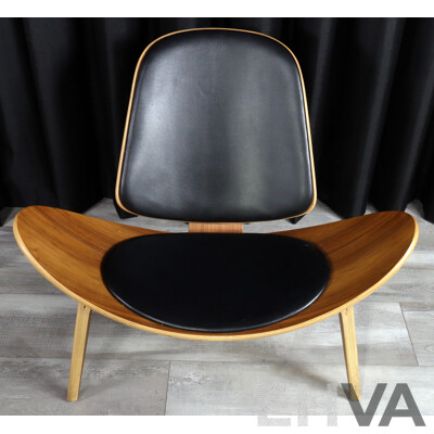 Hans Wegner Style Shell Chair by Matt Blatt