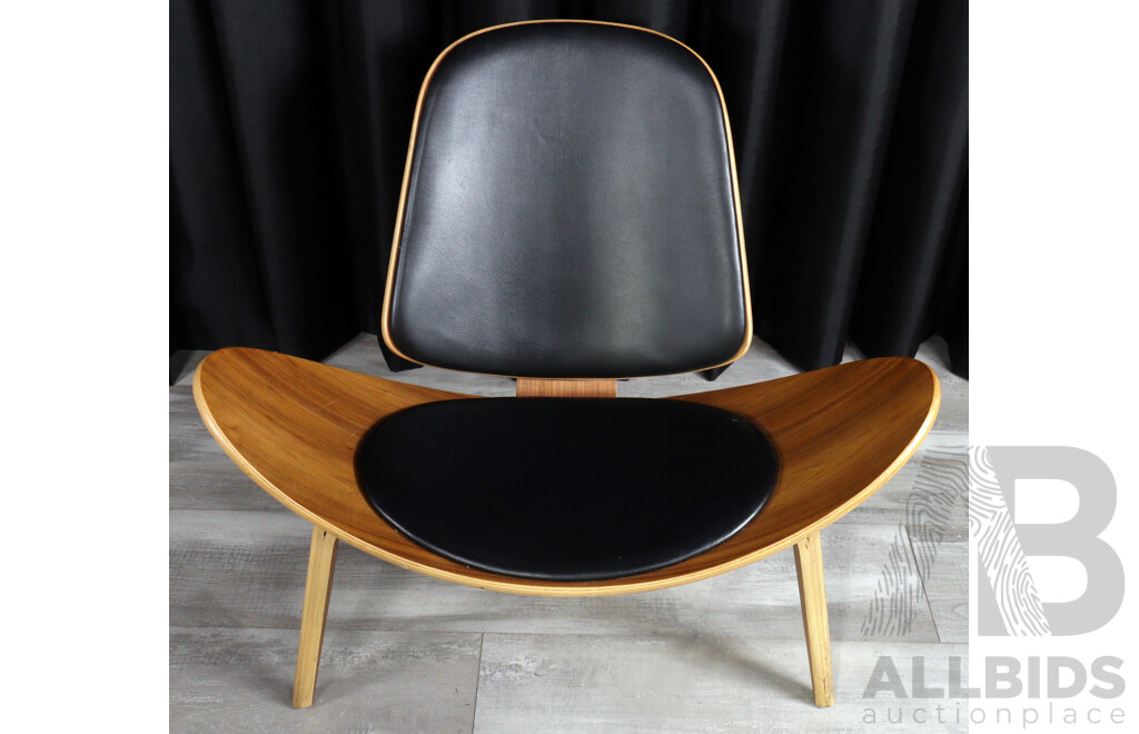 Hans Wegner Style Shell Chair by Matt Blatt