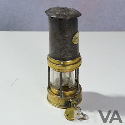 Vintage Brass Insole Ltd Oil Light