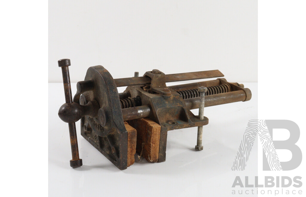 Vintage No 52 Bench Mount Vice by Record, England
