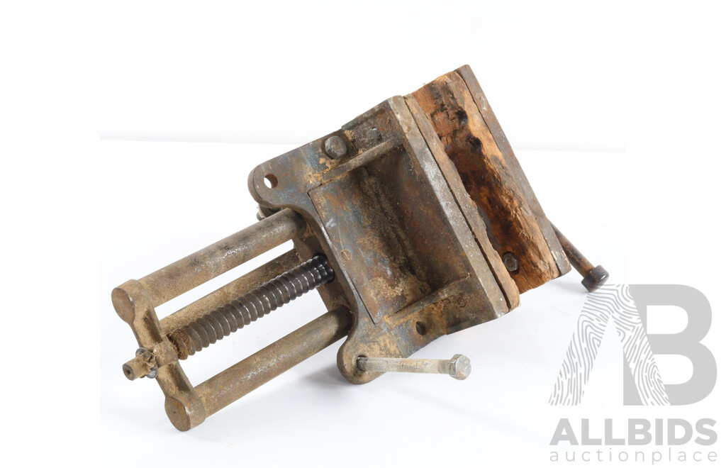 Vintage No 52 Bench Mount Vice by Record, England