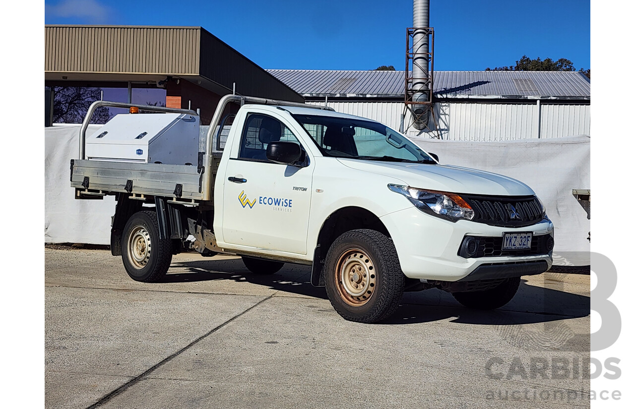 5/2016 Mitsubishi Triton GLX MQ MY16 C/Chas White 2.4L