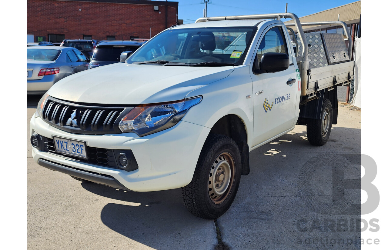 5/2016 Mitsubishi Triton GLX MQ MY16 C/Chas White 2.4L