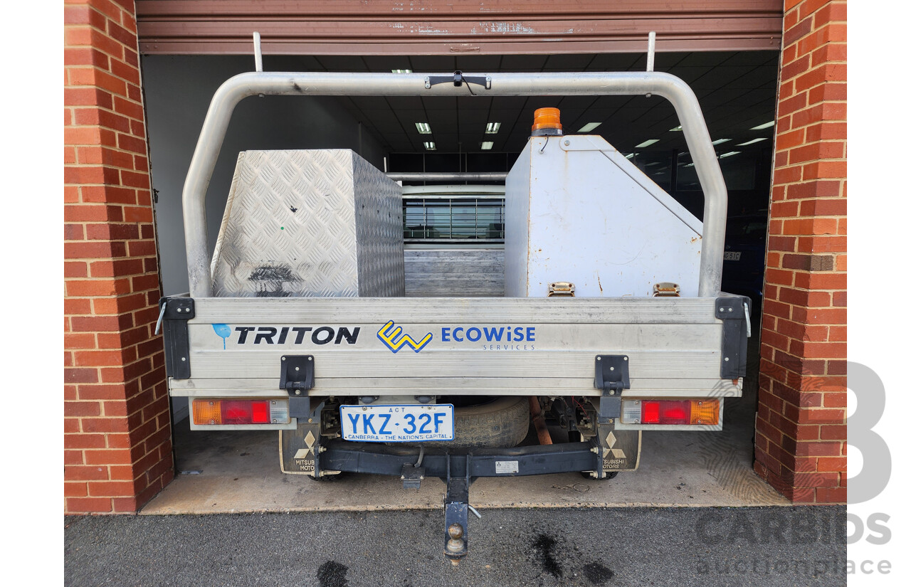 5/2016 Mitsubishi Triton GLX MQ MY16 C/Chas White 2.4L
