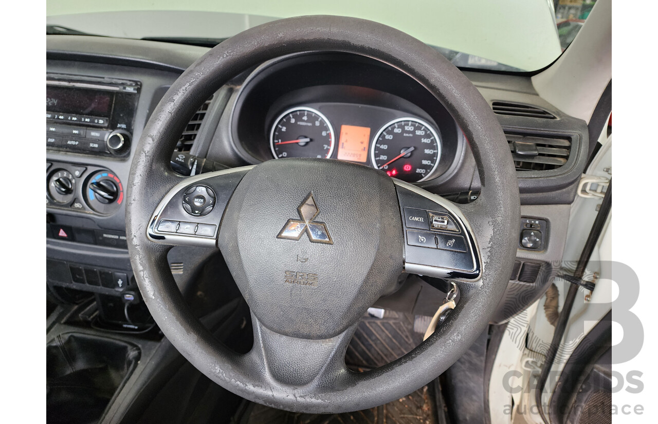 5/2016 Mitsubishi Triton GLX MQ MY16 C/Chas White 2.4L