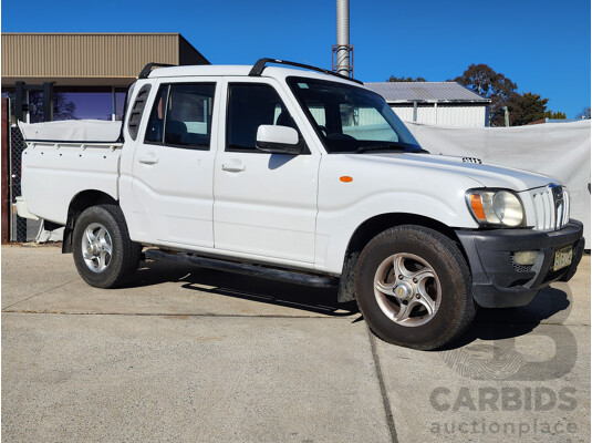 4/2015 Mahindra Pik-Up (4x4) S5 11 UPGRADE Double Cab Utility White 2.2L