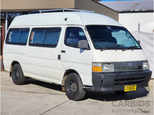 5/1998 Toyota Hiace Commuter RZH125R Bus White 2.4L