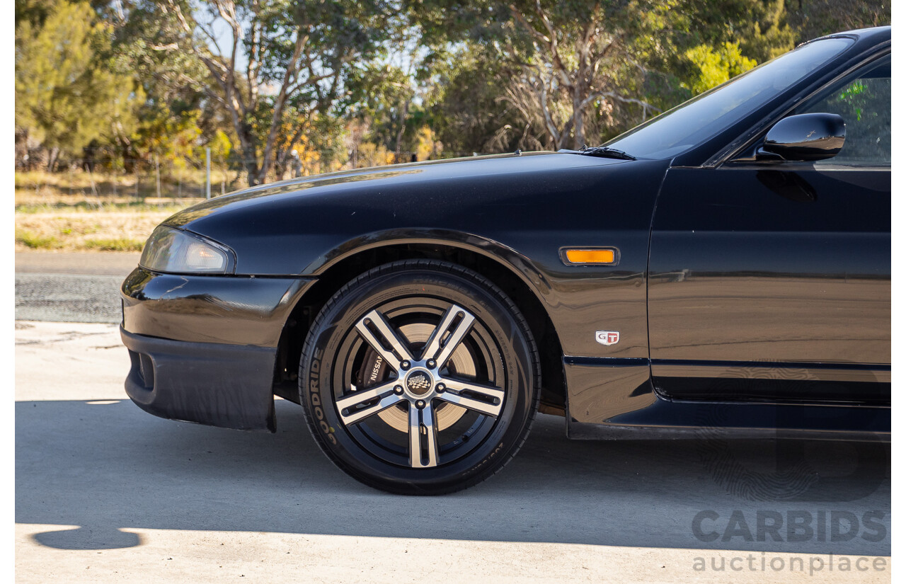 1993 - COMP 10/2002 Nissan Skyline R33 GTS25T ECR33 Series 1 2d Coupe KH3 Super Black Turbo 2.5L -  Import