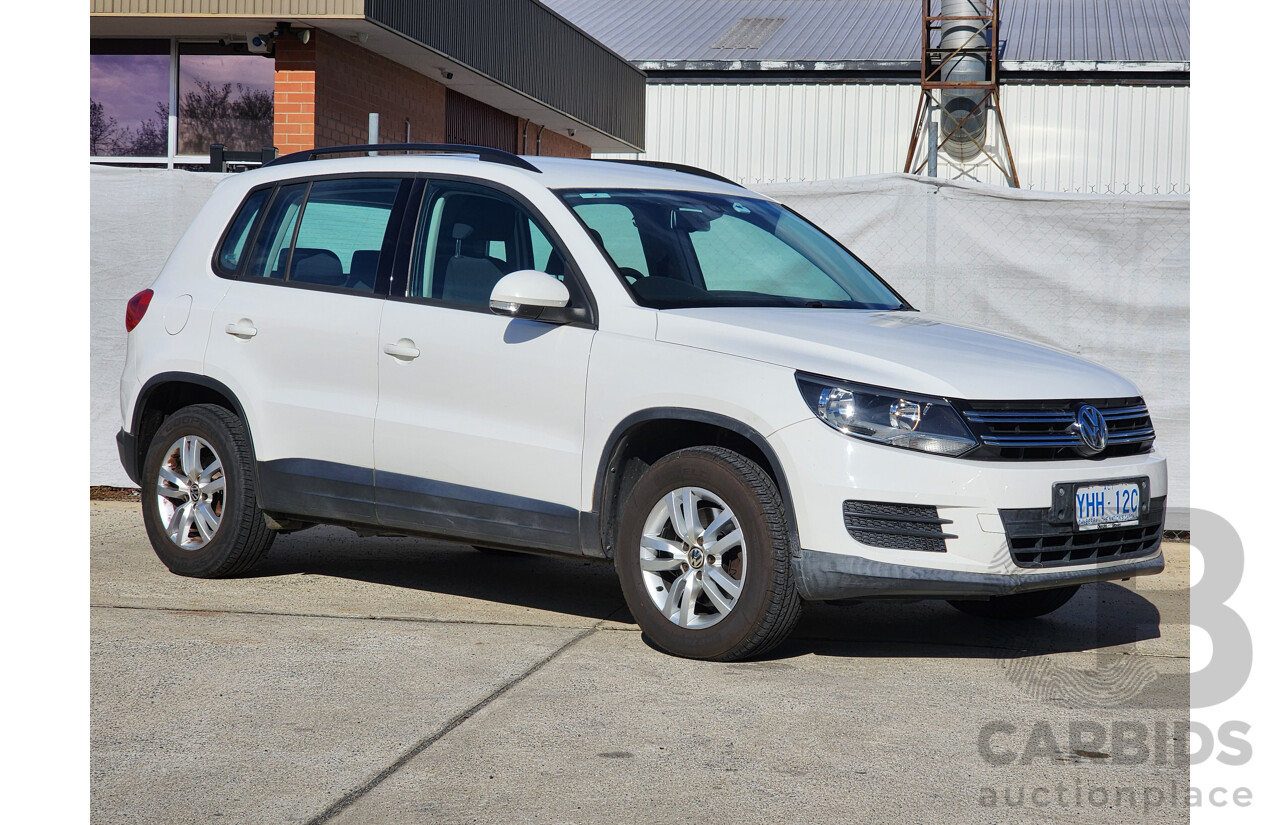 11/2011 Volkswagen Tiguan 103 TDI 5NC MY11 4d Wagon White 2.0L