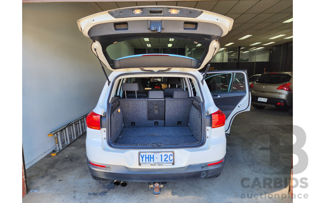 11/2011 Volkswagen Tiguan 103 TDI 5NC MY11 4d Wagon White 2.0L