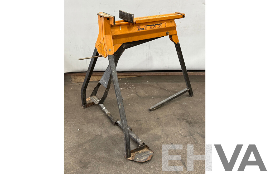 Triton Super Jaws Workstation