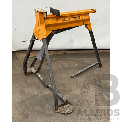 Triton Super Jaws Workstation
