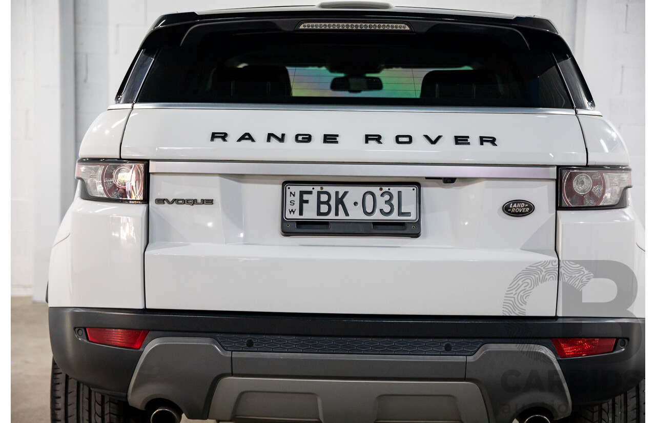 07/2013 Range Rover Evoque Si4 Prestige (AWD) MY13.5 LV 5d Wagon Fuji White/Santorini Black Turbo 2.0L