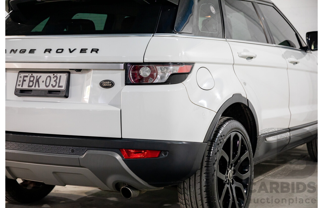 07/2013 Range Rover Evoque Si4 Prestige (AWD) MY13.5 LV 5d Wagon Fuji White/Santorini Black Turbo 2.0L