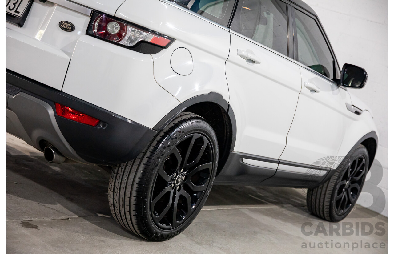 07/2013 Range Rover Evoque Si4 Prestige (AWD) MY13.5 LV 5d Wagon Fuji White/Santorini Black Turbo 2.0L