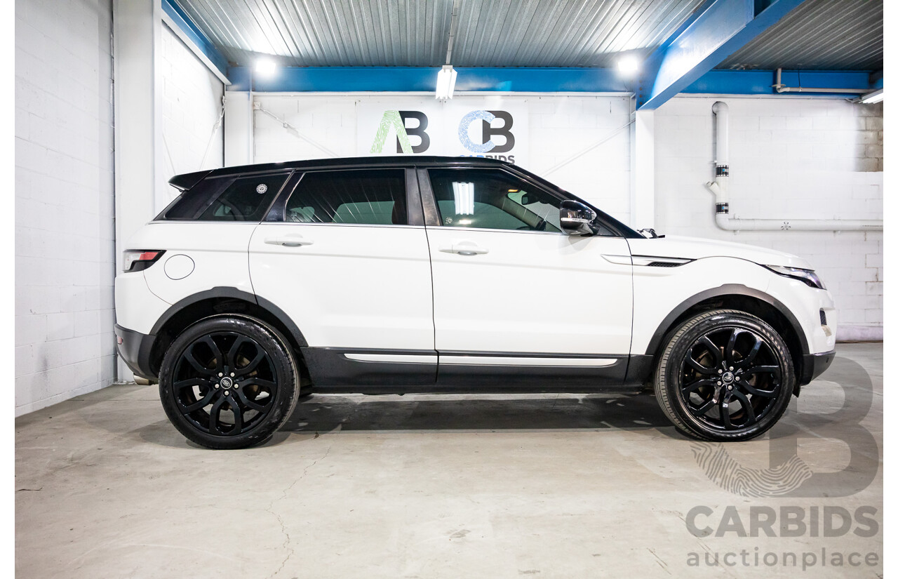 07/2013 Range Rover Evoque Si4 Prestige (AWD) MY13.5 LV 5d Wagon Fuji White/Santorini Black Turbo 2.0L