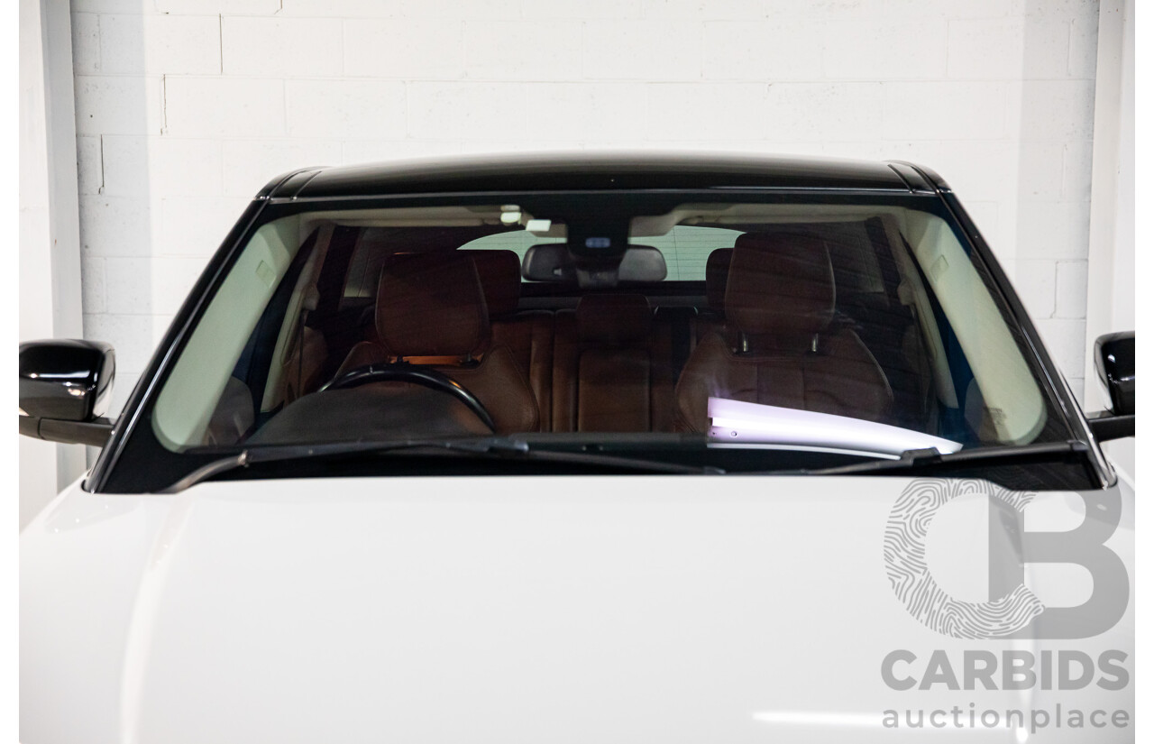 07/2013 Range Rover Evoque Si4 Prestige (AWD) MY13.5 LV 5d Wagon Fuji White/Santorini Black Turbo 2.0L