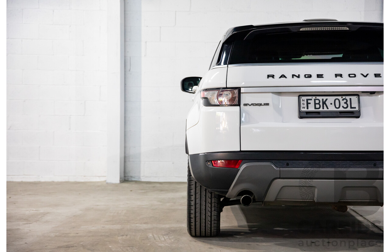 07/2013 Range Rover Evoque Si4 Prestige (AWD) MY13.5 LV 5d Wagon Fuji White/Santorini Black Turbo 2.0L