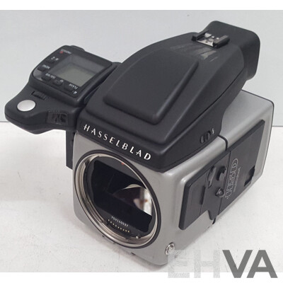 Hasselblad H5D-200c Multi-Shot Medium Format DSLR Camera Body w/ HVD 90x Viewfinder