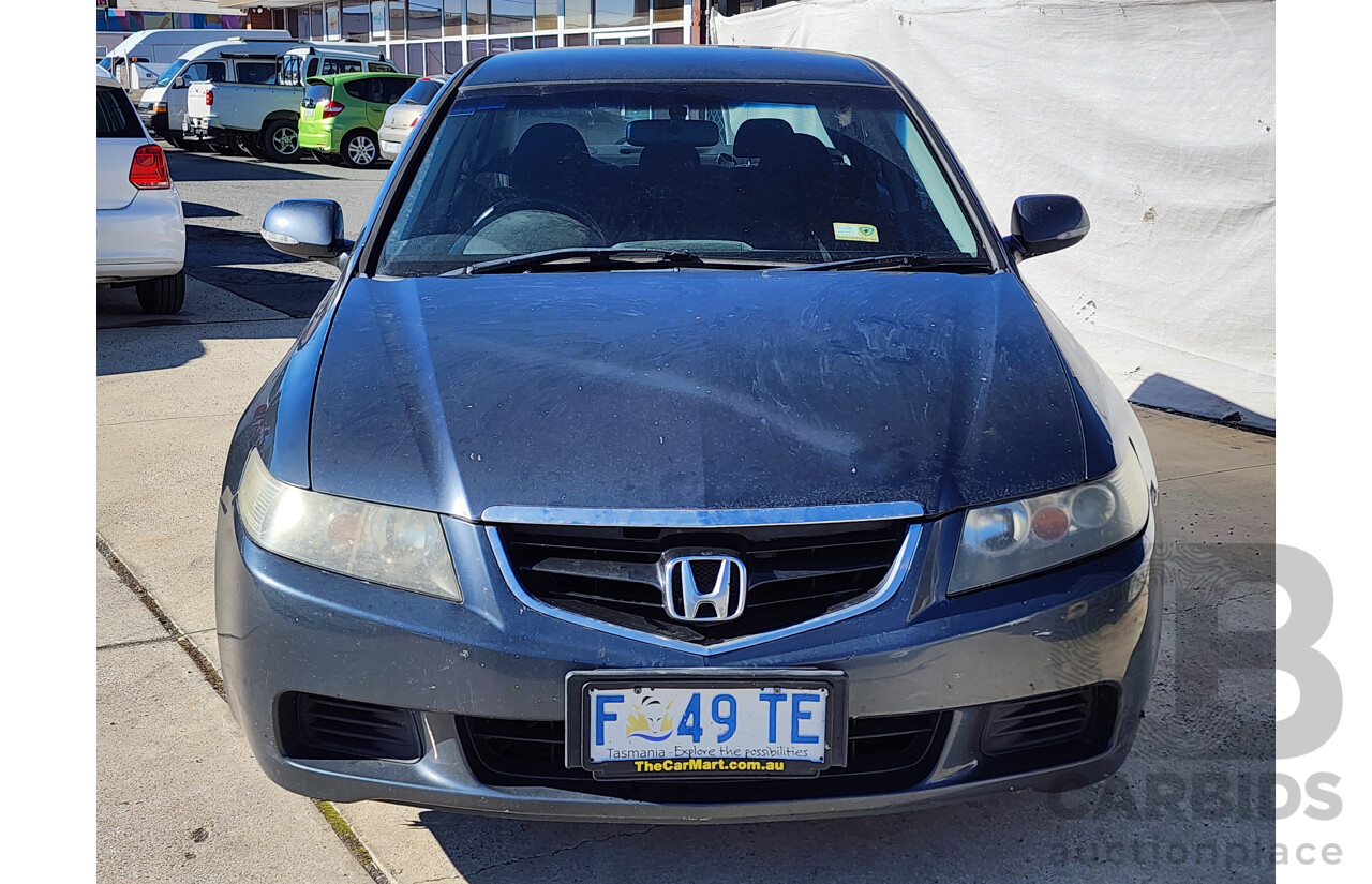 8/2004 Honda Accord EURO  4d Sedan Grey 2.4L