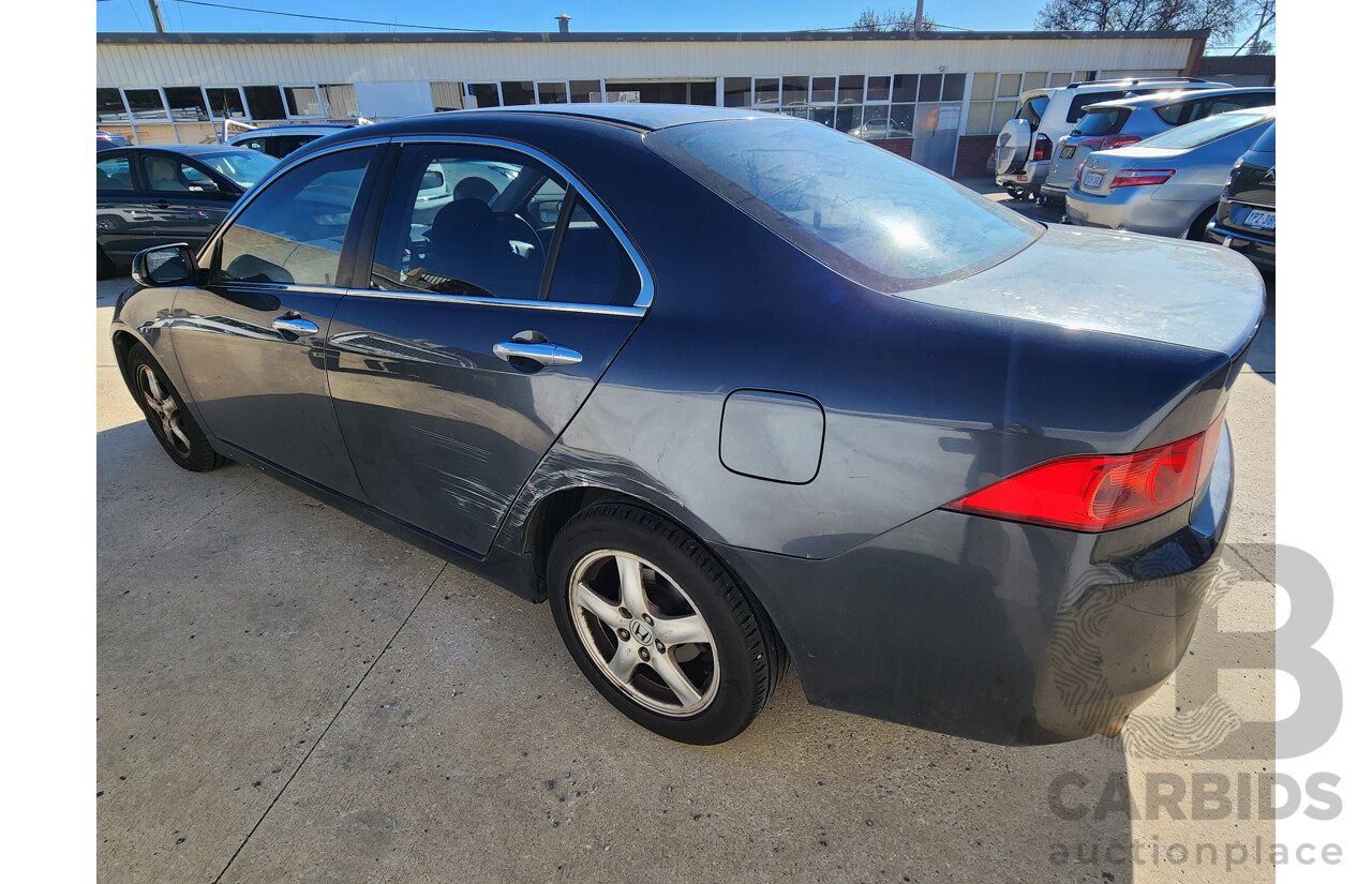 8/2004 Honda Accord EURO  4d Sedan Grey 2.4L