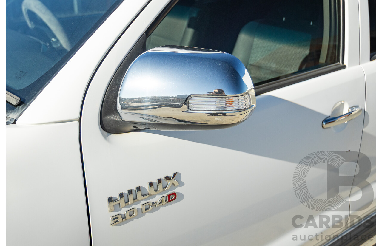 4/2012 Toyota Hilux SR5 (4x4) KUN26R MY12 Dual Cab P/Up White Turbo Diesel  3.0L