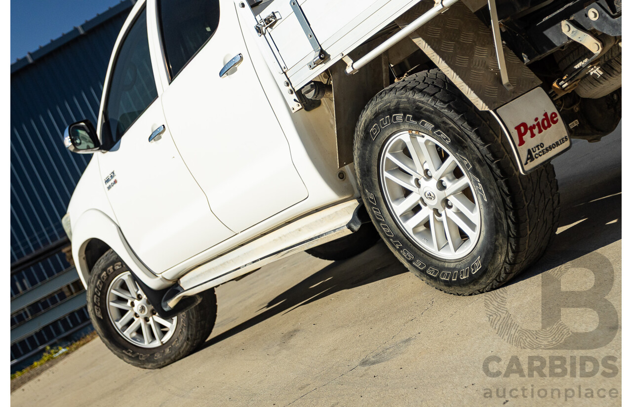 4/2012 Toyota Hilux SR5 (4x4) KUN26R MY12 Dual Cab P/Up White Turbo Diesel  3.0L