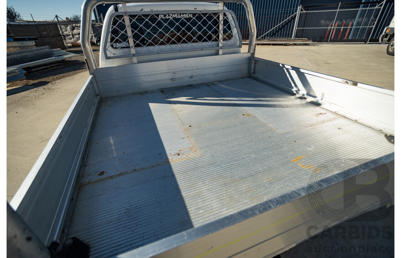 4/2012 Toyota Hilux SR5 (4x4) KUN26R MY12 Dual Cab P/Up White Turbo Diesel  3.0L