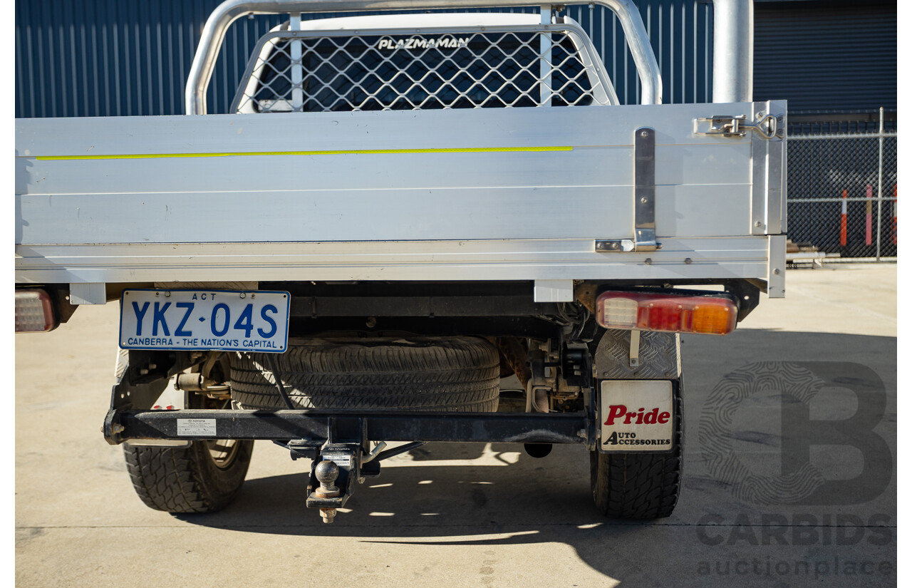 4/2012 Toyota Hilux SR5 (4x4) KUN26R MY12 Dual Cab P/Up White Turbo Diesel  3.0L