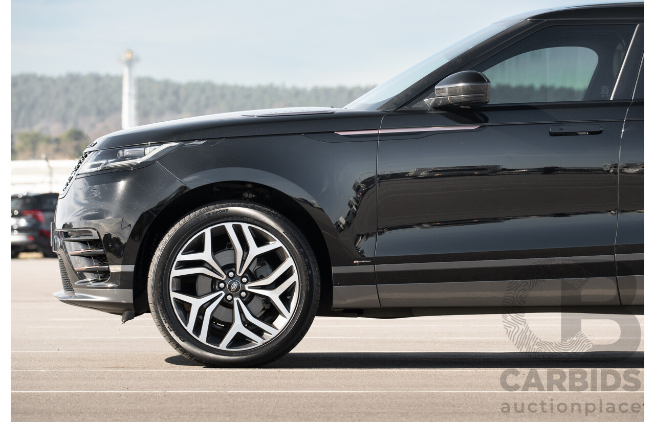 12/2017 Land Rover Range Rover Velar D240 S R-Dynamic (AWD) L560 MY18 4d Wagon Santorini Black Metallic Twin Turbo Diesel 2.0L