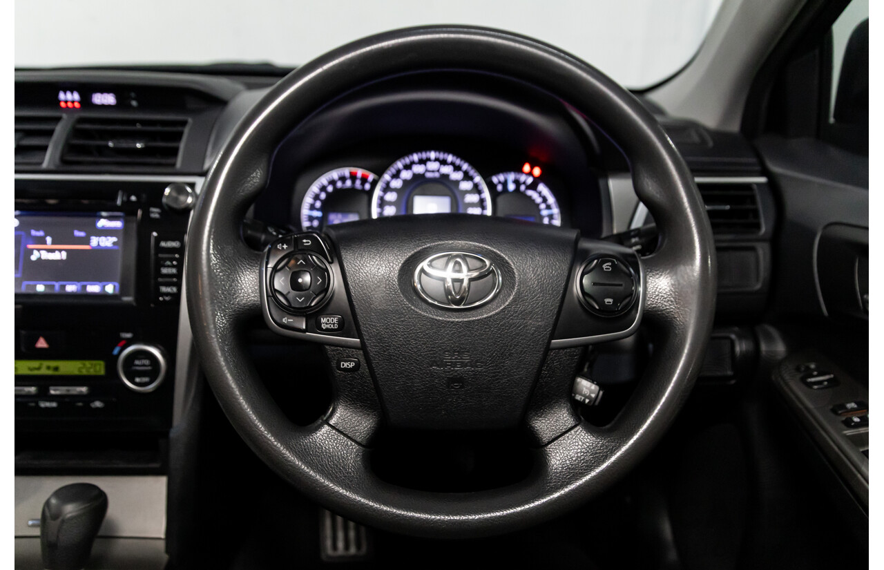 6/2014 Toyota Aurion AT-X GSV50R 4d Sedan Silver Pearl V6 3.5L