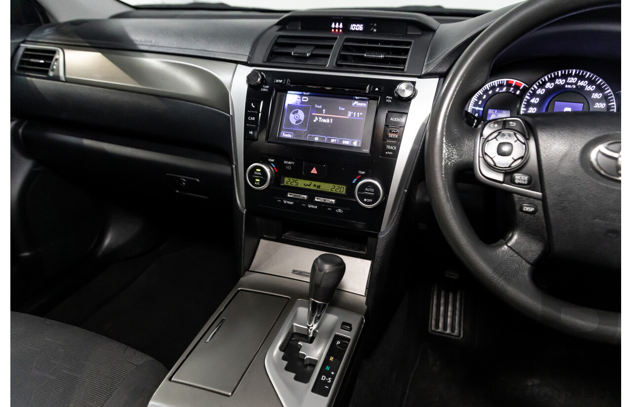 6/2014 Toyota Aurion AT-X GSV50R 4d Sedan Silver Pearl V6 3.5L