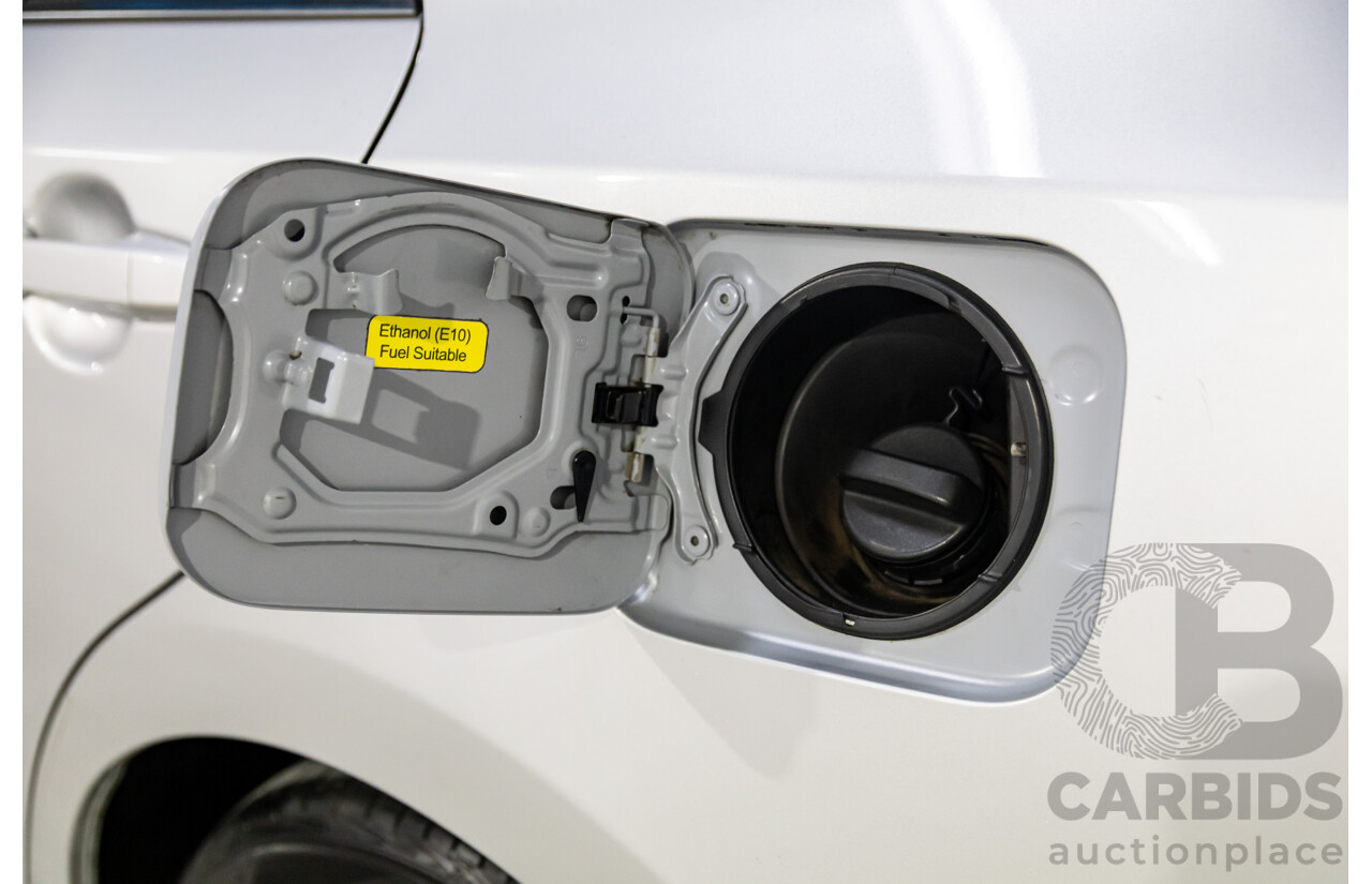 6/2014 Toyota Aurion AT-X GSV50R 4d Sedan Silver Pearl V6 3.5L