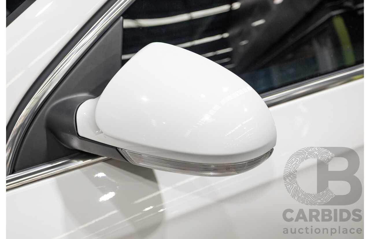 10/2009 Volkswagen Passat R36 (AWD) 3C MY09 UPGRADE 4d Wagon Candy White 3.6L