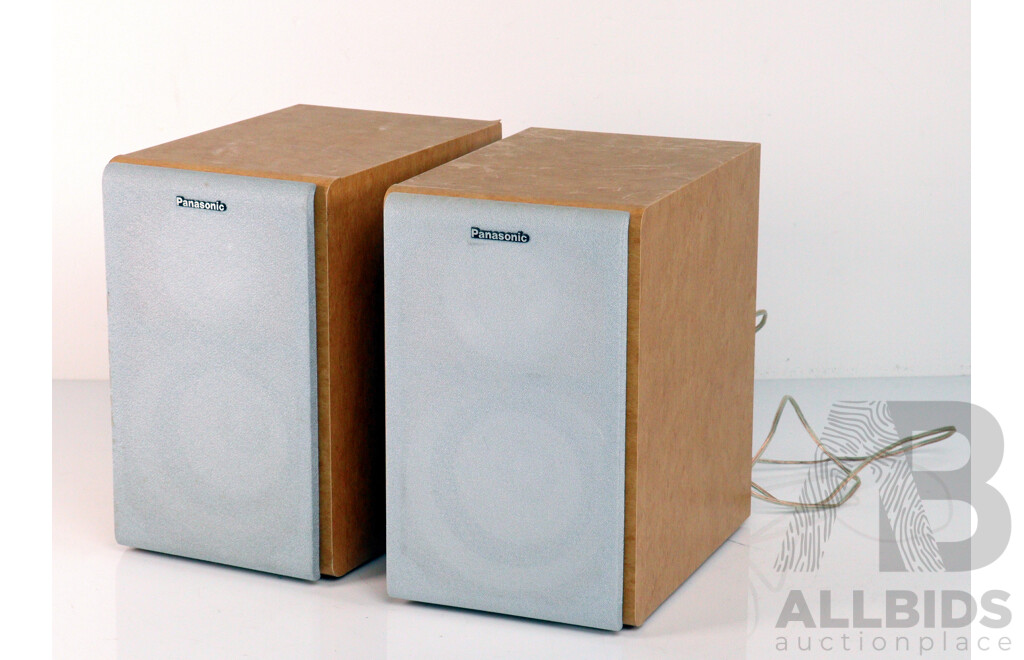 Panasonic CD Stereo System SA PM21 with Two Matching Speakers