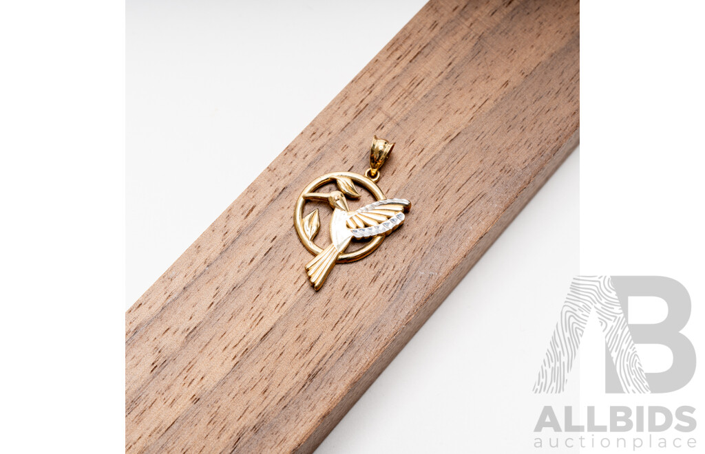 9ct Hummingbird Pendant, 25mm, 1.40 Grams