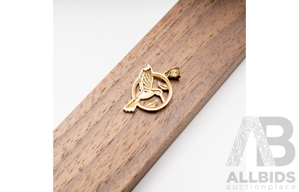 9ct Hummingbird Pendant, 25mm, 1.40 Grams