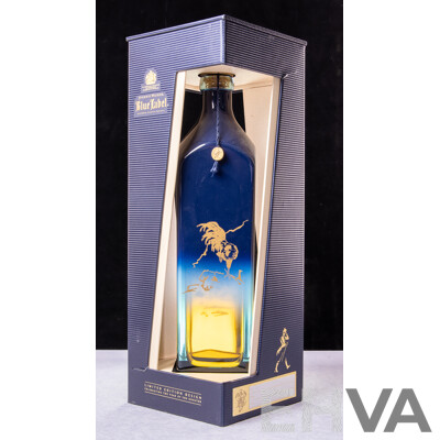 Johnnie Walker Blue Label Limited Edition Design Celebrating Year of the Rooster 2017
