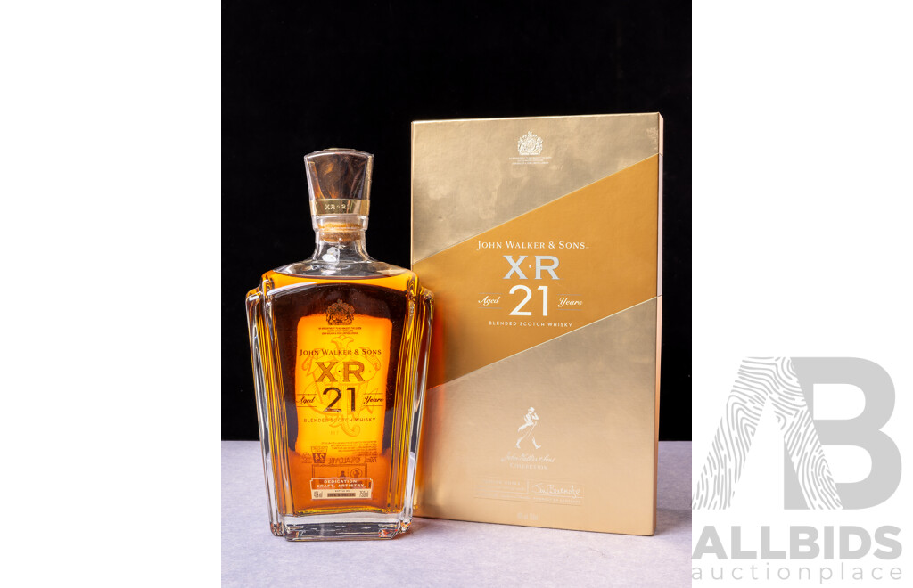 Johnnie Walker & Sons XR 21 Blended Scotch Whisky in Presentation Box