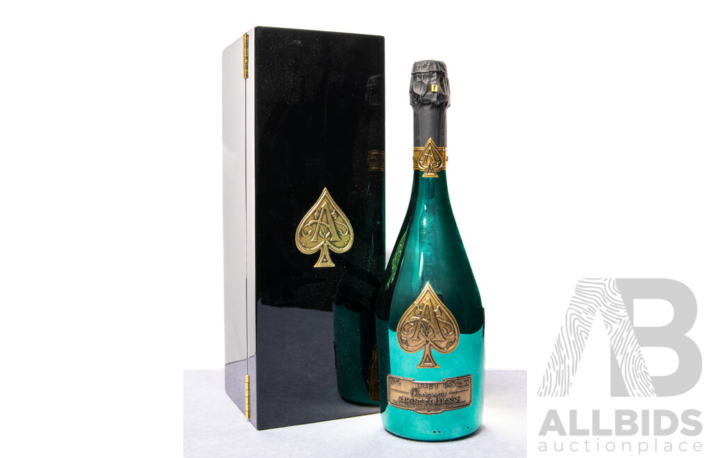 Armand De Brignac Ace Champange Vintage 2014 in Lined Presentaion Case