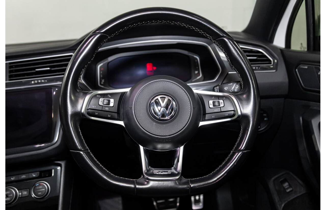 03/2019 Volkswagen Tiguan R-Line 162 TSI Highline (AWD) 5NA MY19.5 4d Wagon Pure White Turbo 2.0L