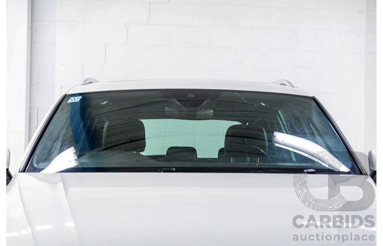 03/2019 Volkswagen Tiguan R-Line 162 TSI Highline (AWD) 5NA MY19.5 4d Wagon Pure White Turbo 2.0L