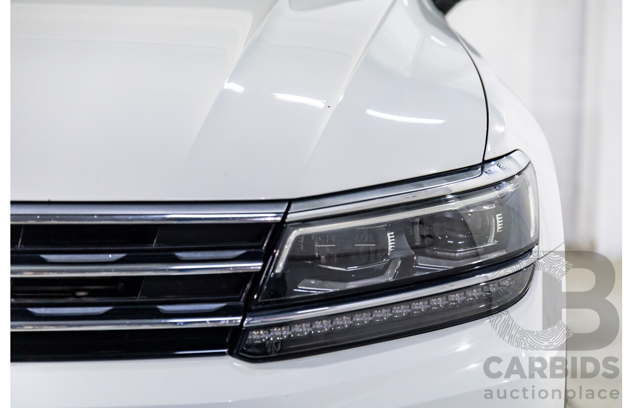 03/2019 Volkswagen Tiguan R-Line 162 TSI Highline (AWD) 5NA MY19.5 4d Wagon Pure White Turbo 2.0L