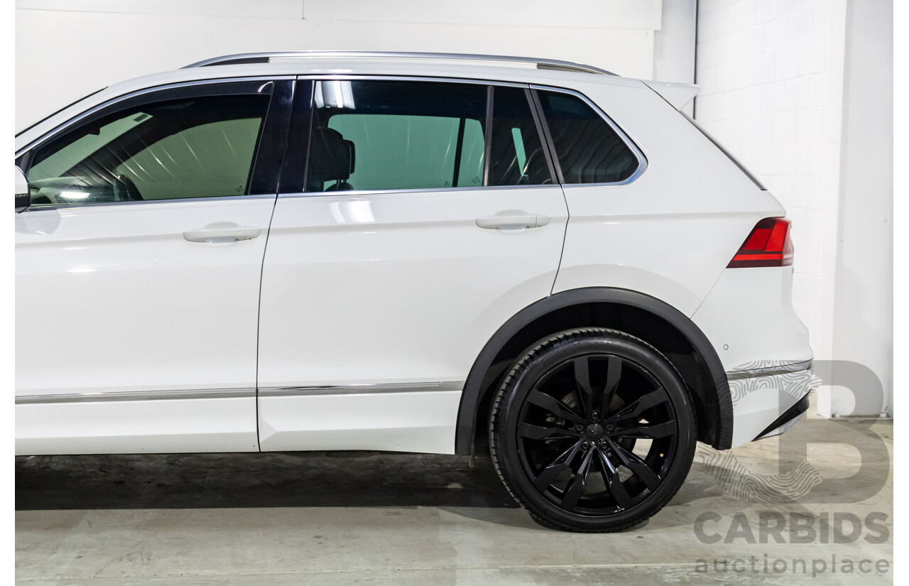 03/2019 Volkswagen Tiguan R-Line 162 TSI Highline (AWD) 5NA MY19.5 4d Wagon Pure White Turbo 2.0L