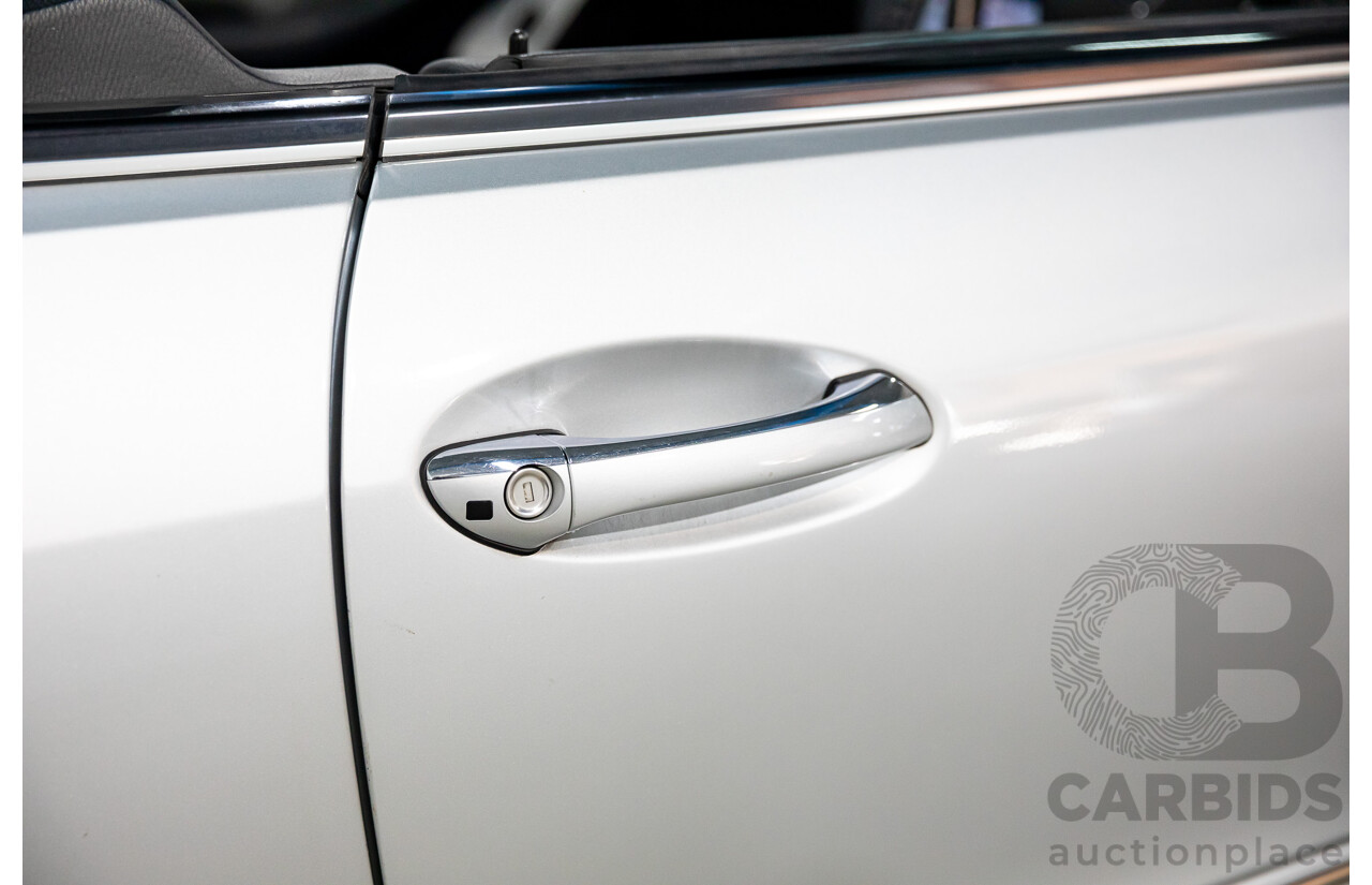 11/2005 Mercedes-Benz CLK350 Avantgarde C209 MY06 2d Cabriolet Bright Silver Metallic V6 3.5L